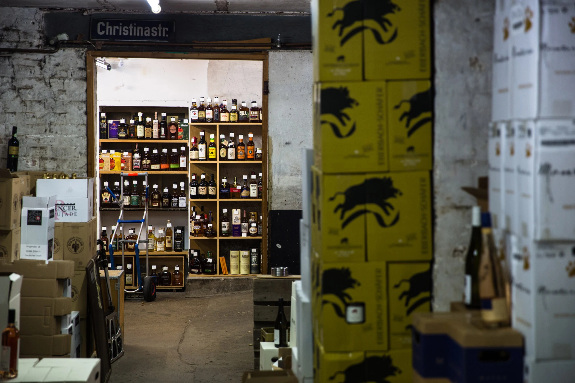 Blick in die Weinhandlung Kleefisch